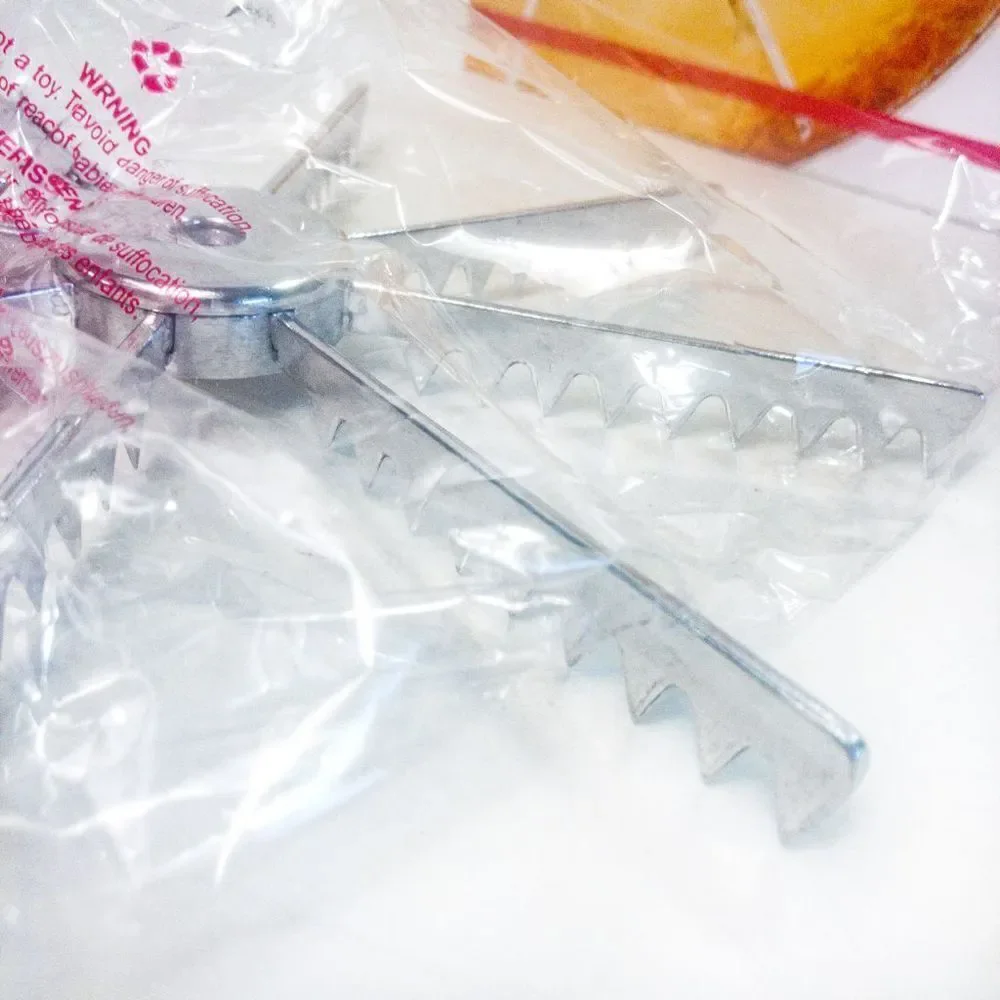 New Norpro 8 Piece Pie Divider Baking Tool